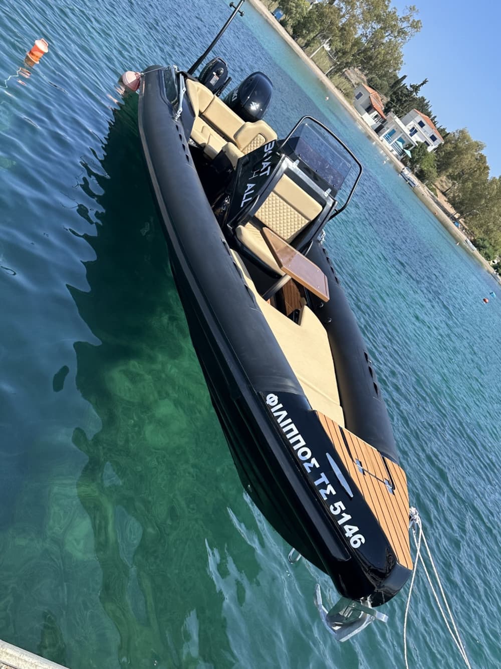 Private boat trip around Athens on a motorboat