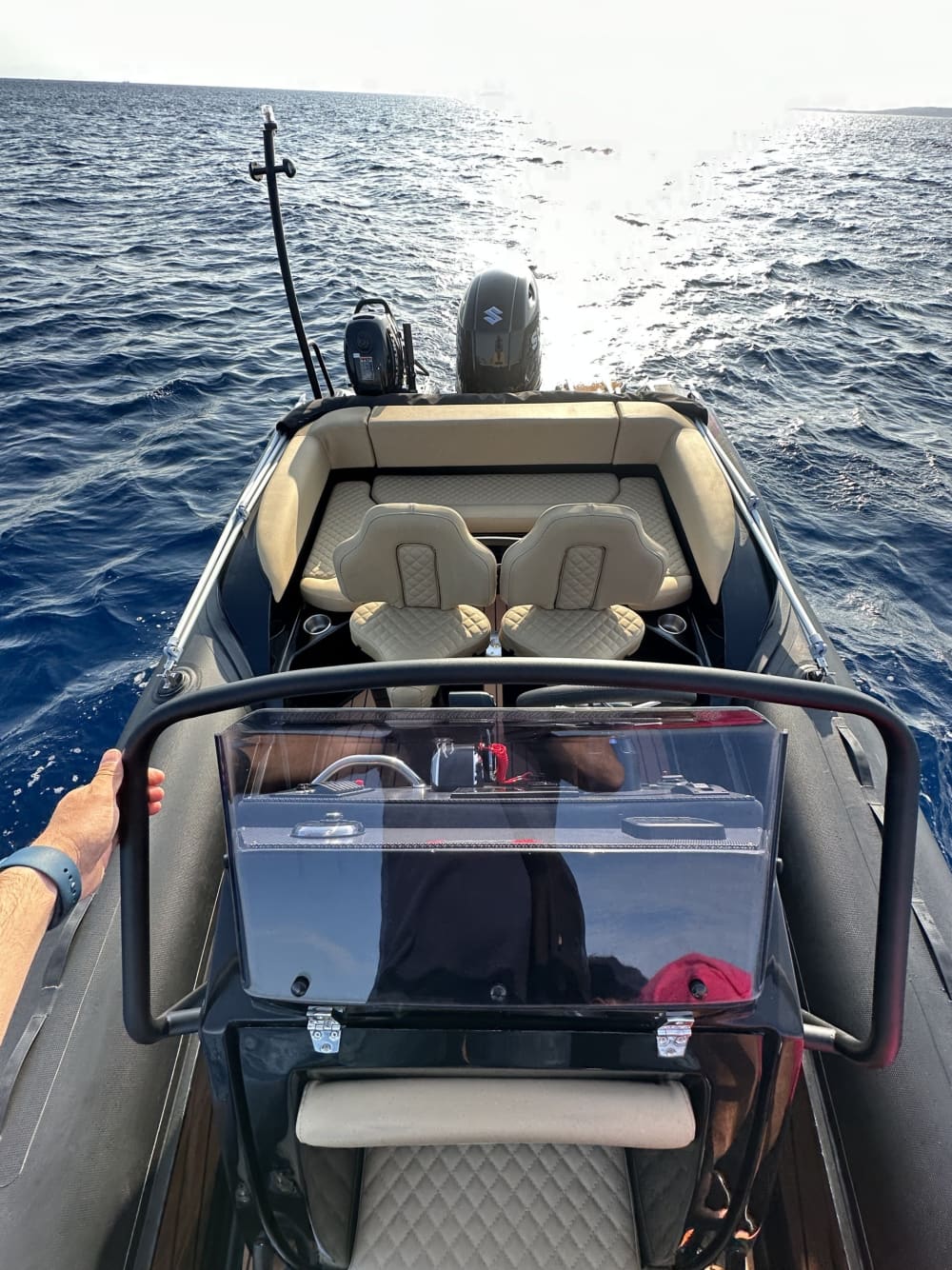 Private boat trip around Athens on a motorboat