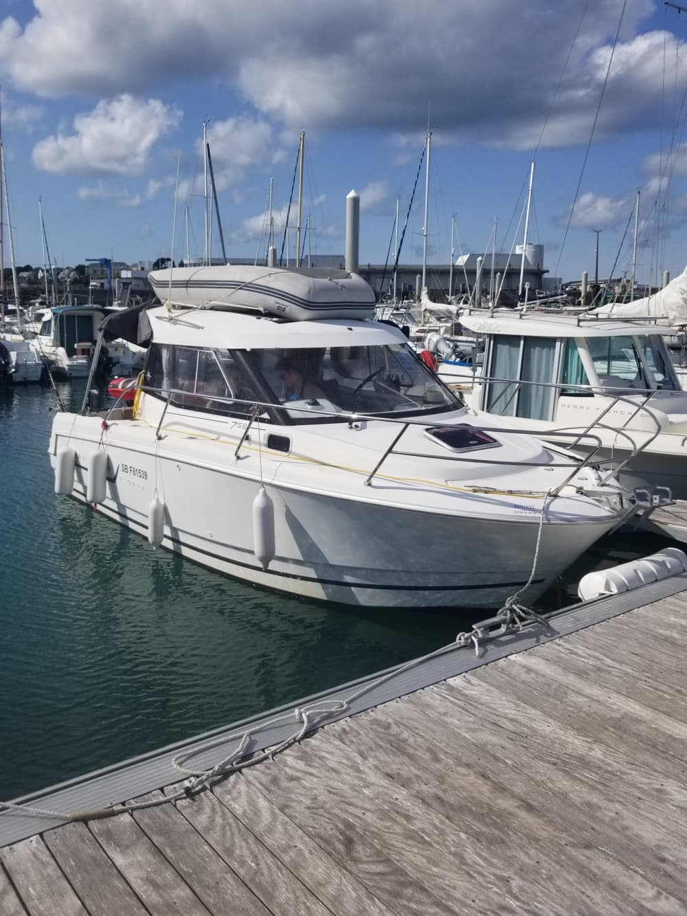 Votre bateau à moteur privé pour une journée autour de Saint-Quay Port d'Armor