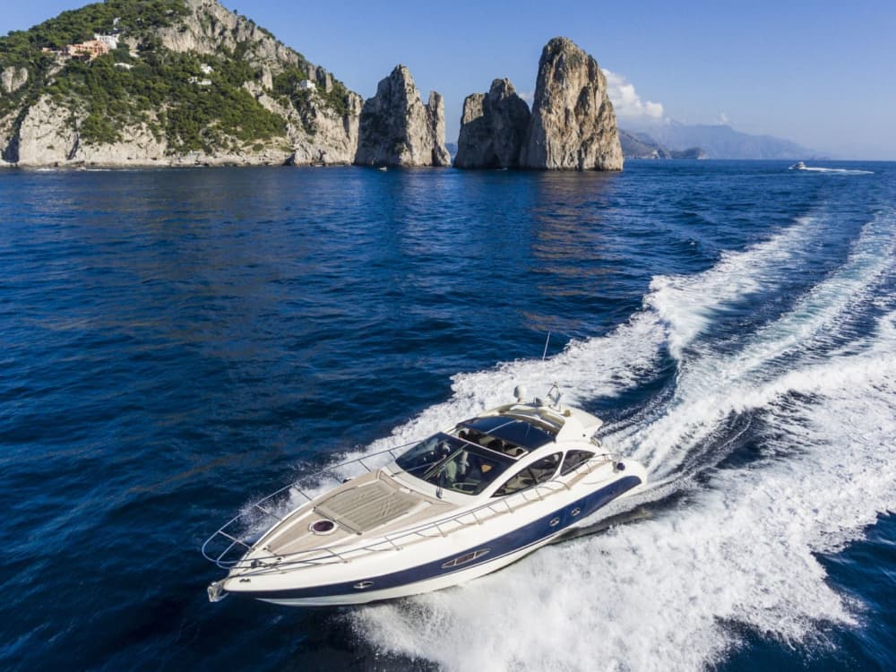 Segla till Capri: En heldags lyxkryssning från Amalfi