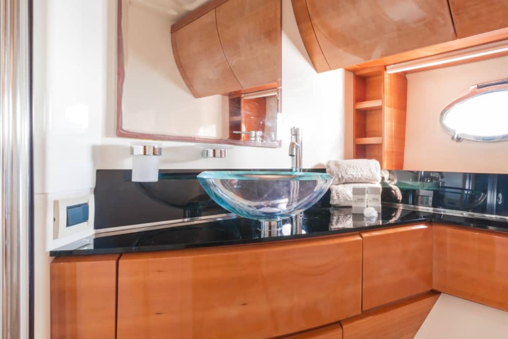 Segla till Capri: En heldags lyxkryssning från Amalfi