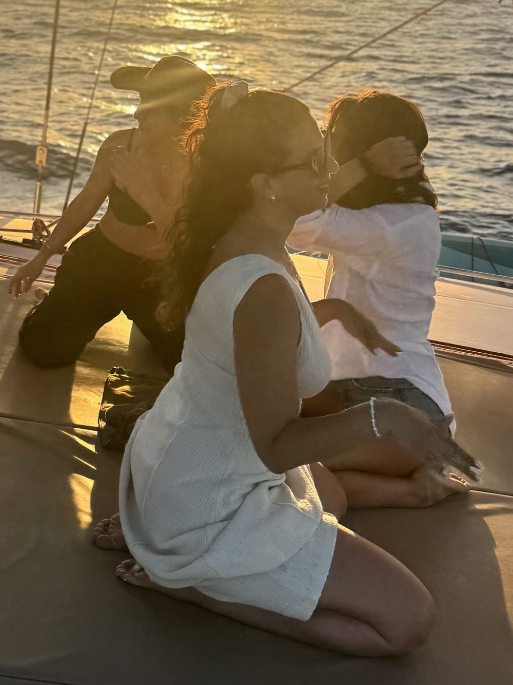 Bachelorette Party με Fun Captain σε ένα πολυτελές καταμαράν