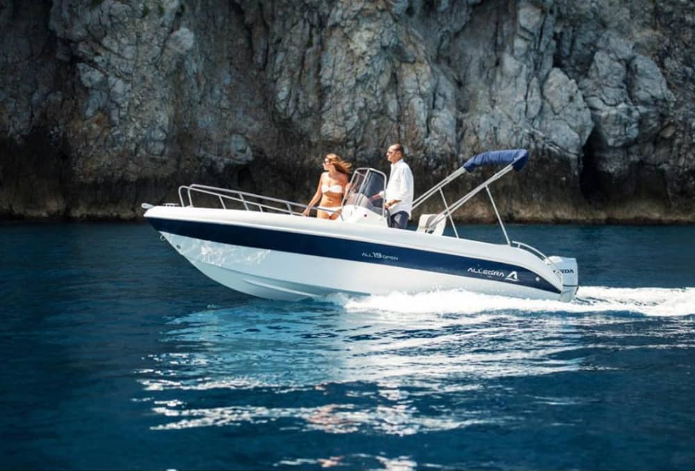 Une journée à la découverte de Positano : la véritable Dolce Vita en bateau à moteur