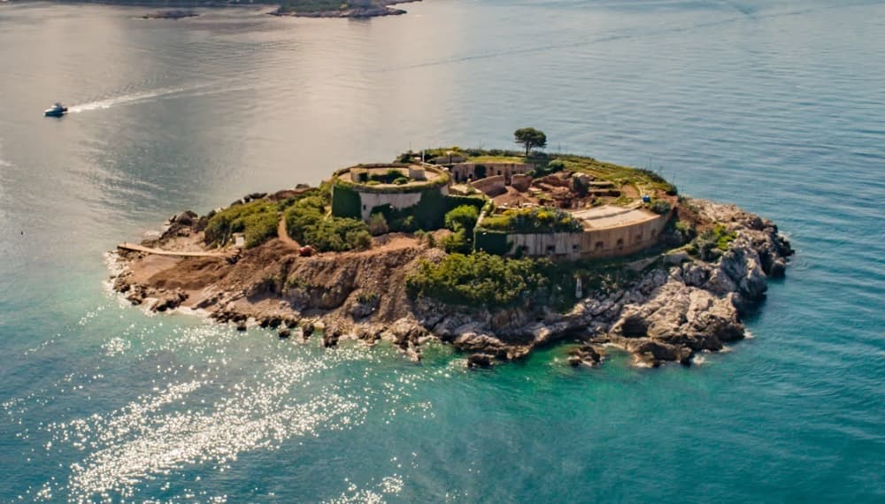 2h Private tour- Boka bay, Lady of the rocks visit, Kotor & Tivat Porto Montenegro panoramic
