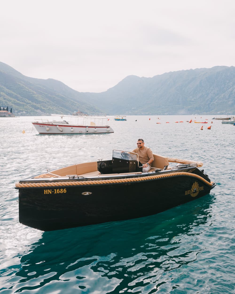 2h15 to discover Perast on a motorboat