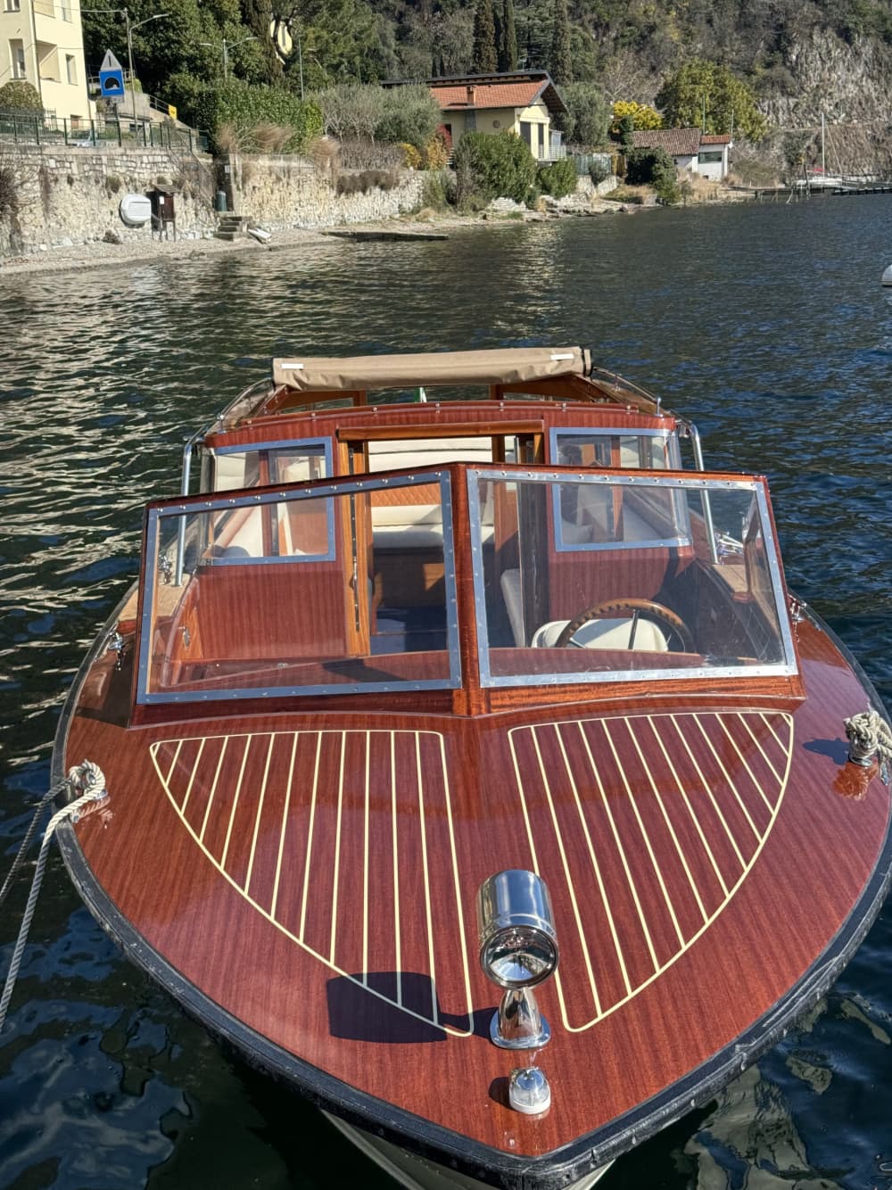 4hrs - Central Lake Villages and Nesso Gorges + more