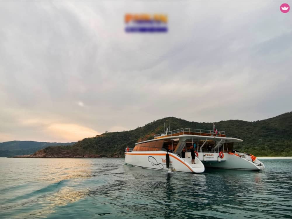 The rhythm of Bangkok: Unforgettable moments on a catamaran