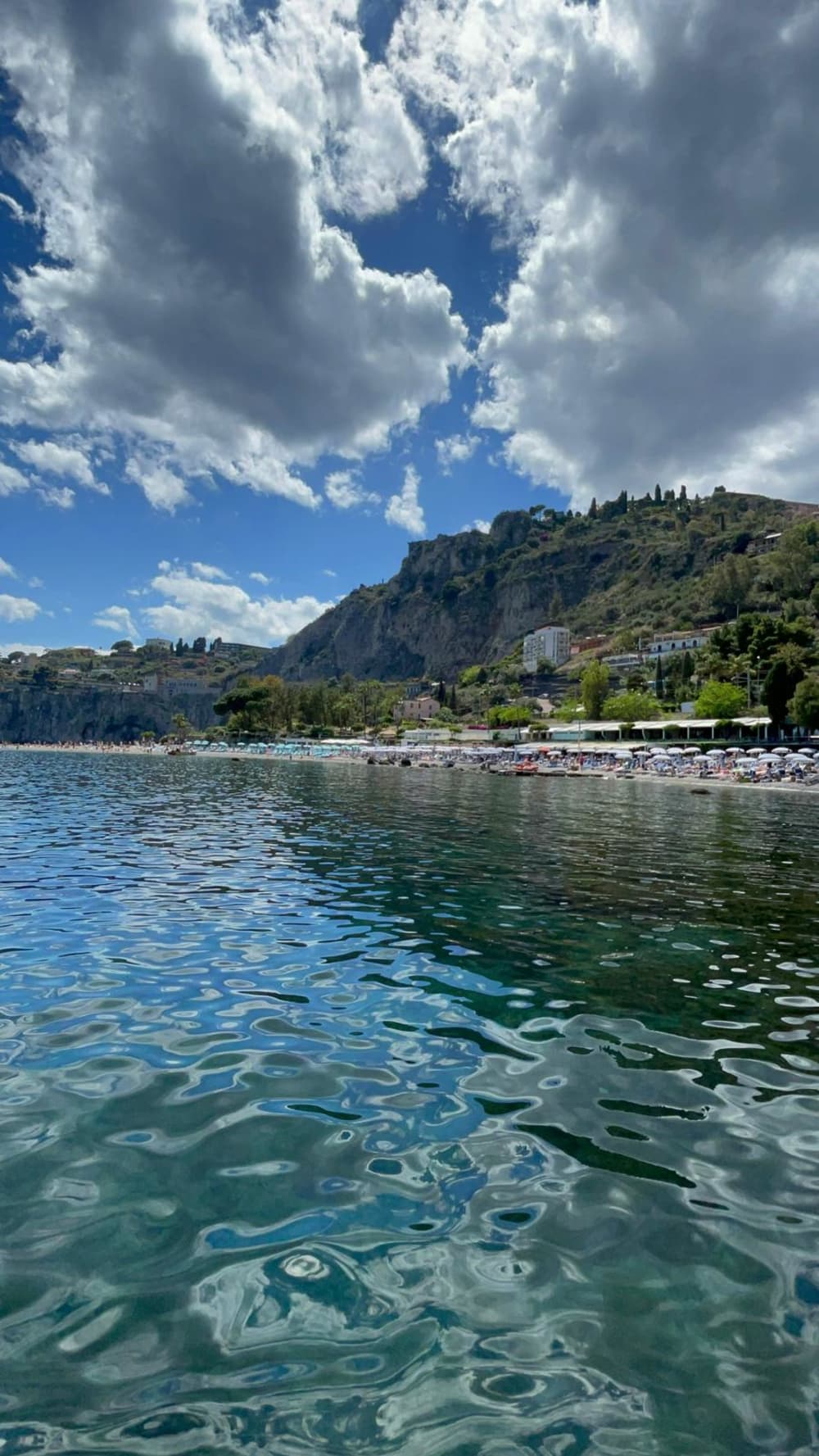 Taormina by Sea: Aventura exclusiva de lancha de dia inteiro