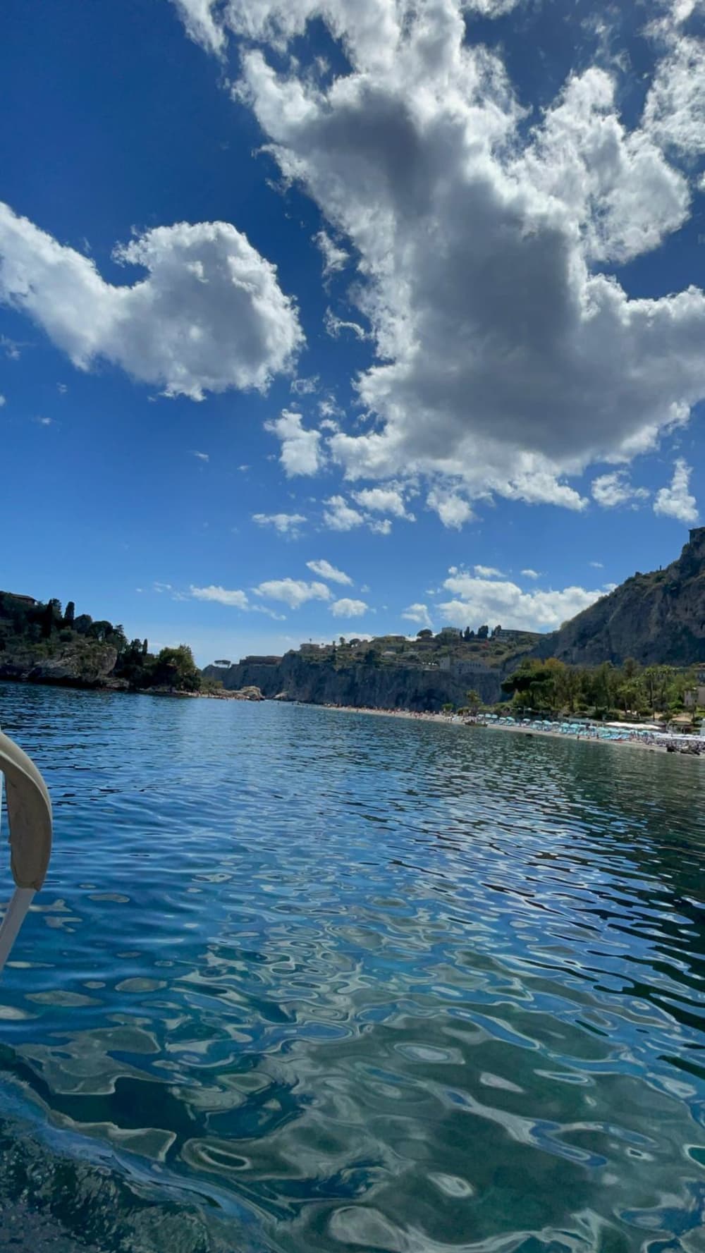 Taormina by Sea: Aventura exclusiva de lancha de dia inteiro