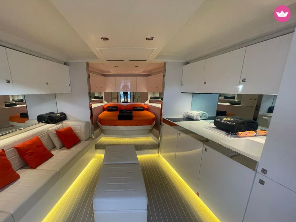 Absolute elegance in the North Sea Sardinia