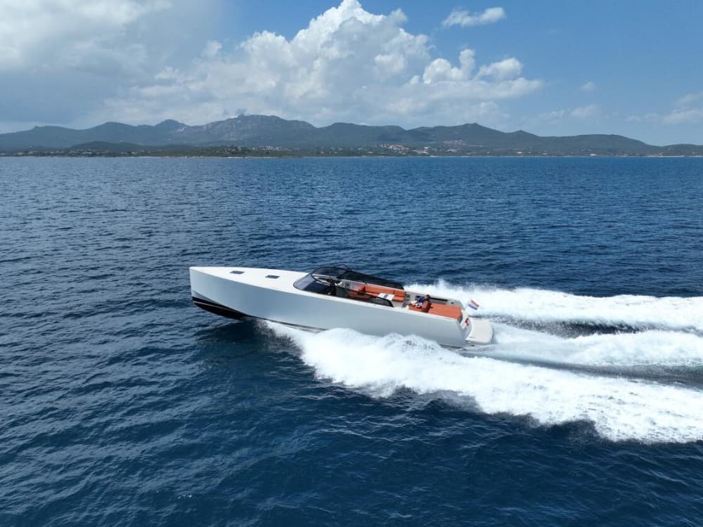 Absolute elegance in the North Sea Sardinia