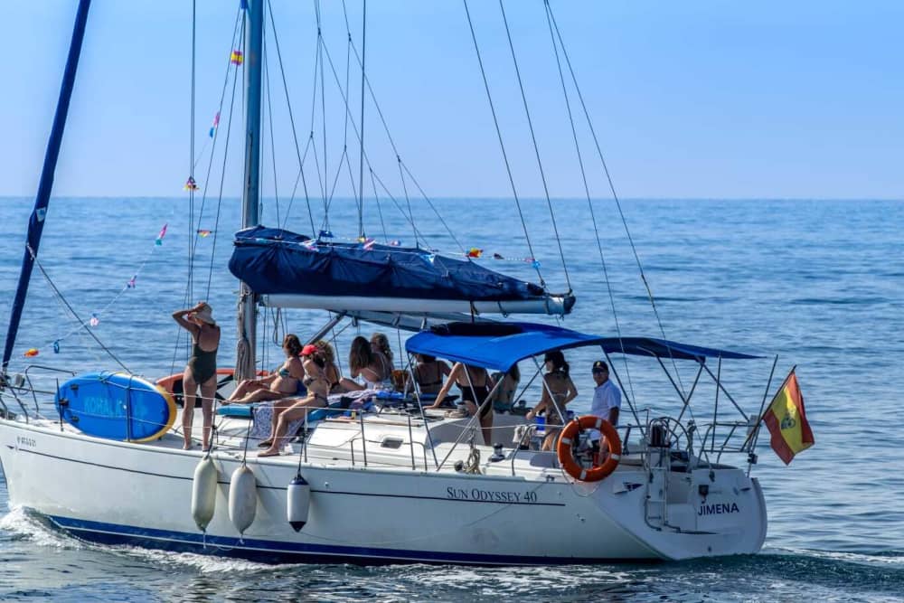 Gita in barca a vela privata di 8:30 a Santa Pola