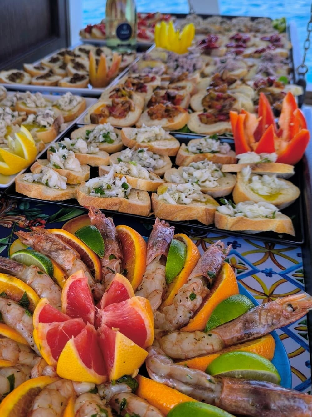 Een makkelijk uitstapje naar Marzamemi: een boottocht van 4,5 uur op een motorboot.