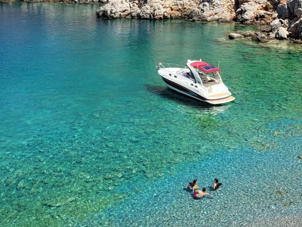 Full-Day Cruise from Agios Nikolaos – History & Hidden Bays