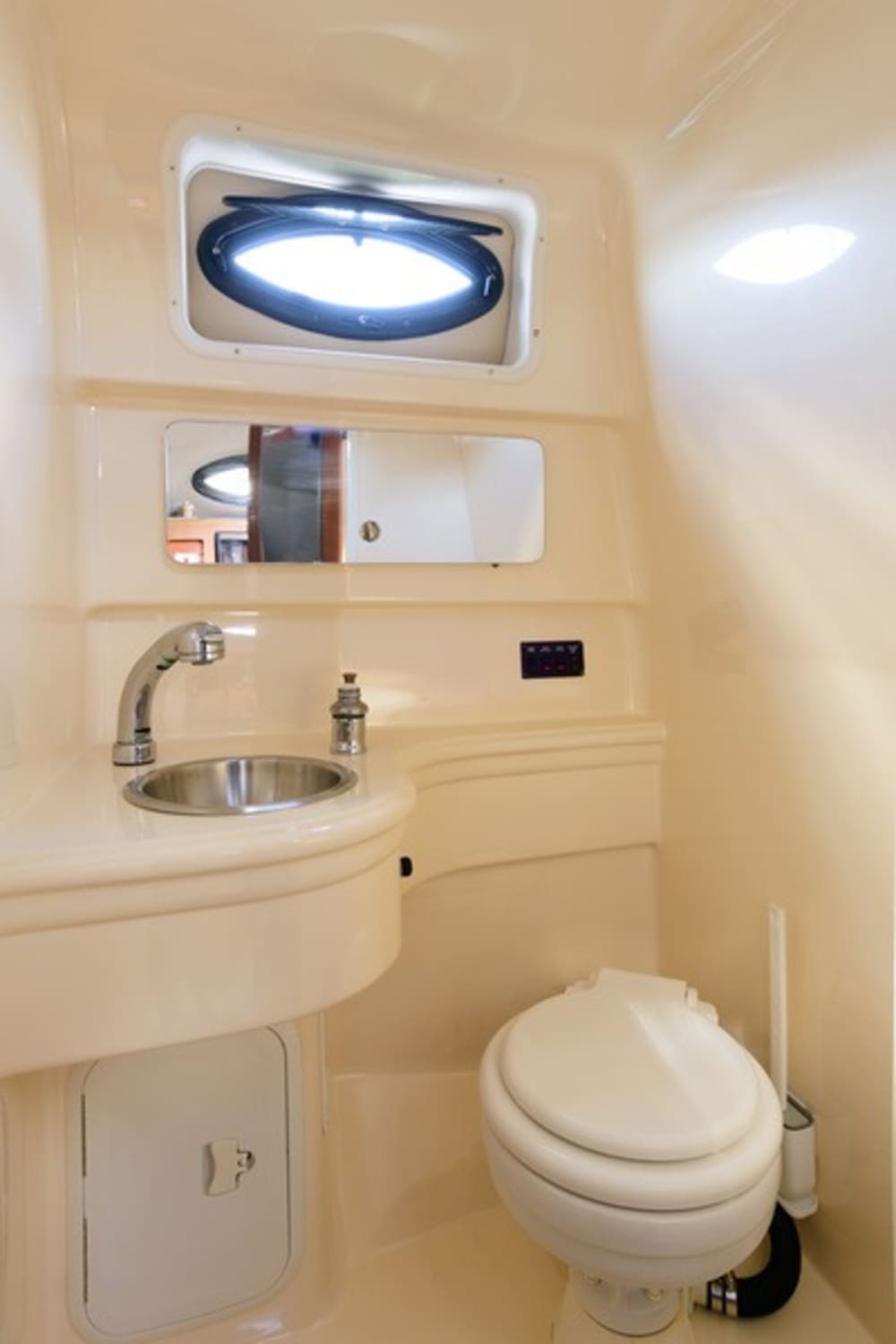 Full-Day Cruise from Agios Nikolaos – History & Hidden Bays