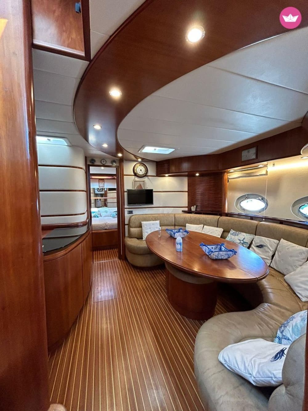 Customizable full-day tour of Favignana