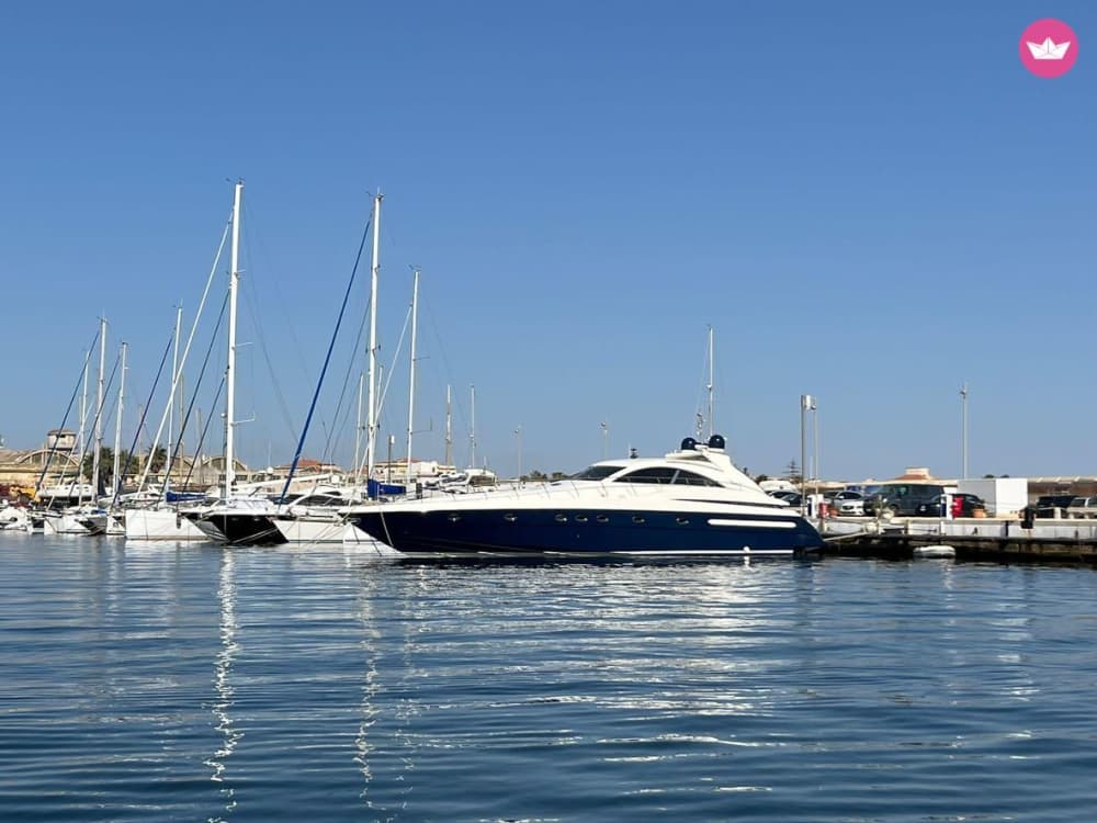 Customizable full-day tour of Favignana