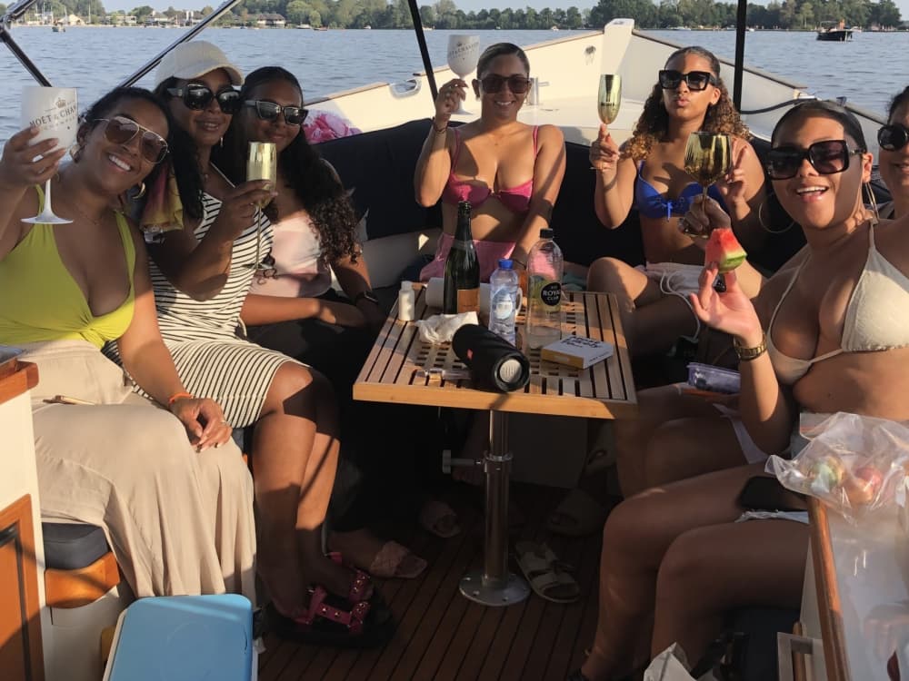 2h30 för att upptäcka Loosdrecht på en motorbåt