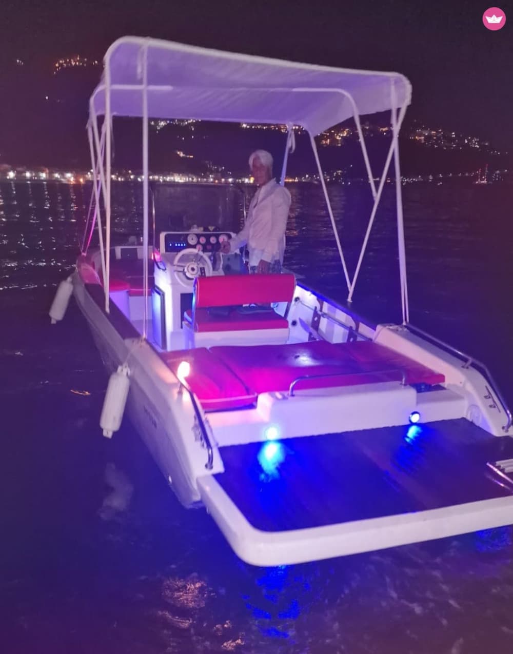 Golden Hour & Dolphins: En solnedgångskryssning i Taorminabukten