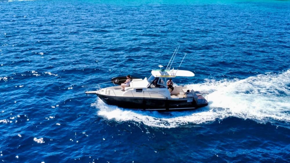 Een dag in de omgeving van Otranto: geniet van 6 uur verkenning aan boord van een motorboot.