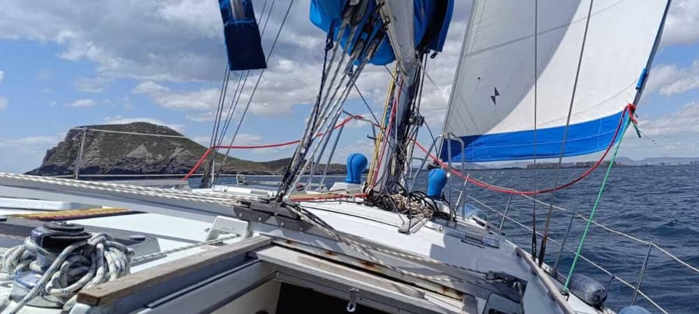 Utforska La Manga och njut av en heldags segling på en segelbåt