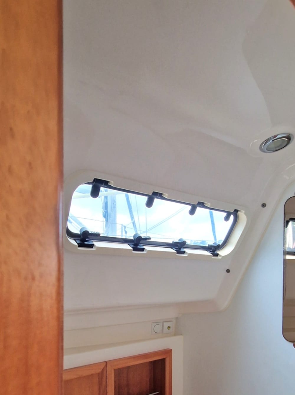 Enjoy a day at sea in Šibenik on a sailboat