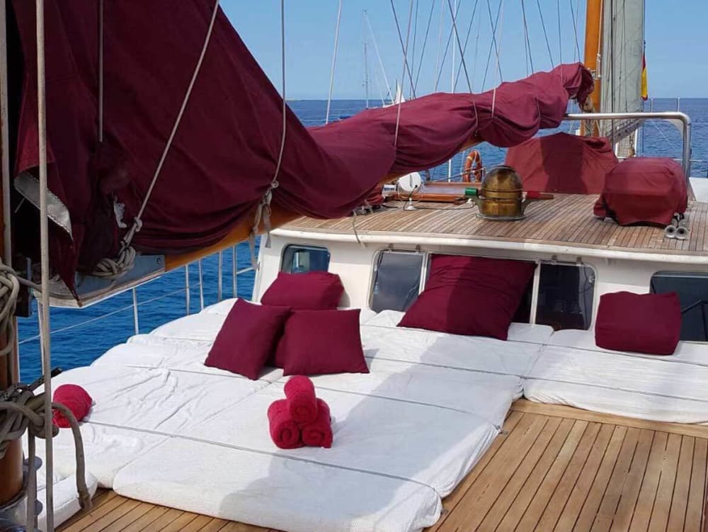 3h Barcelona Private Sailing Trip on a Historic Vessel