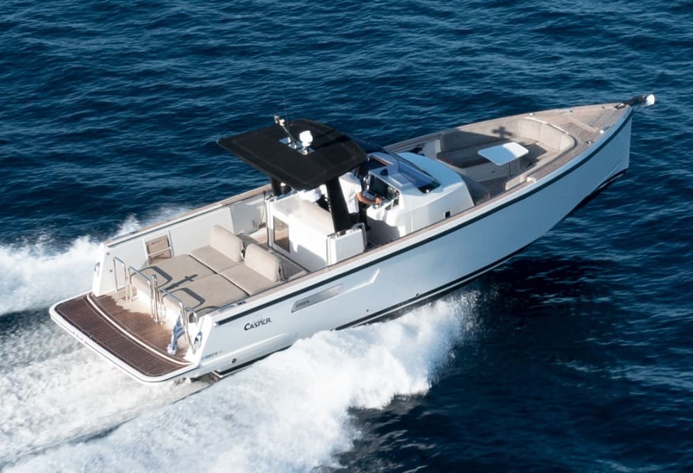 One day around Porto Cheli: Enjoy 8h of discovery on a motorboat