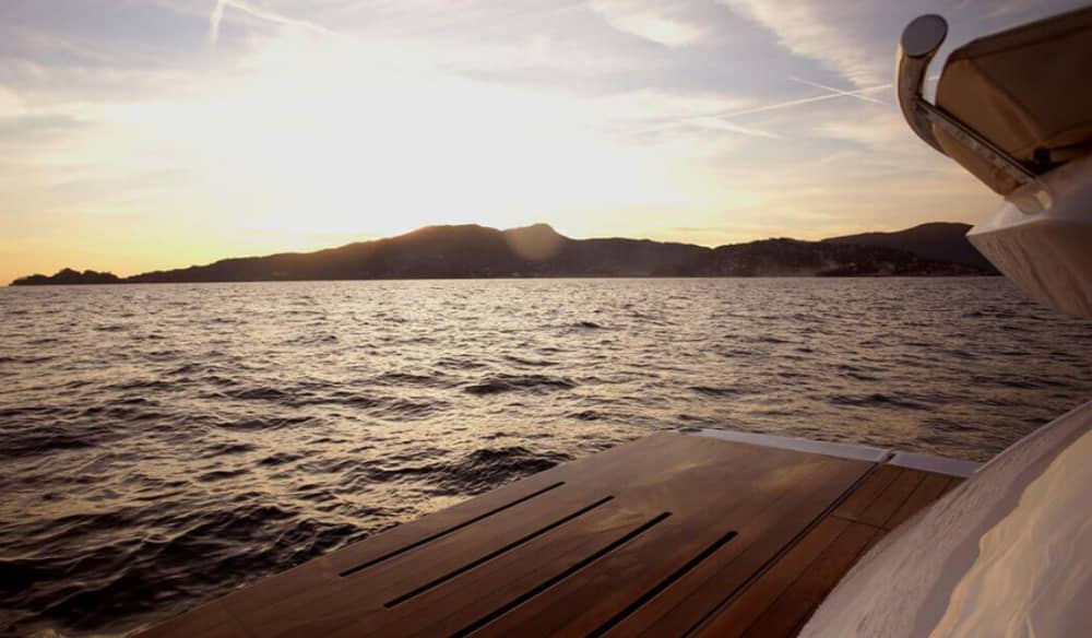 Ein außergewöhnlicher Tagesausflug von Cannes nach Monaco an Bord der Sessa C48