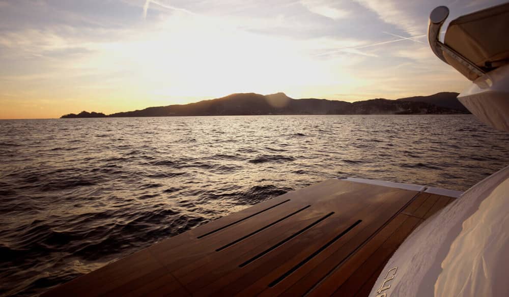 Ein außergewöhnlicher Tagesausflug von Cannes nach Monaco an Bord der Sessa C48