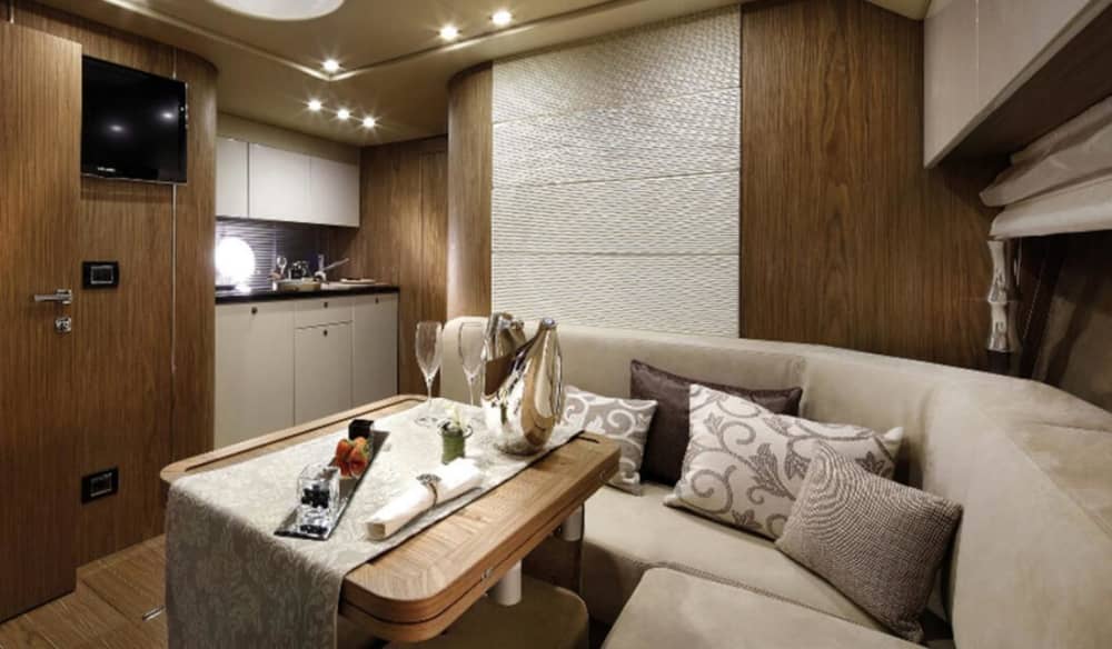 Ein außergewöhnlicher Tagesausflug von Cannes nach Monaco an Bord der Sessa C48