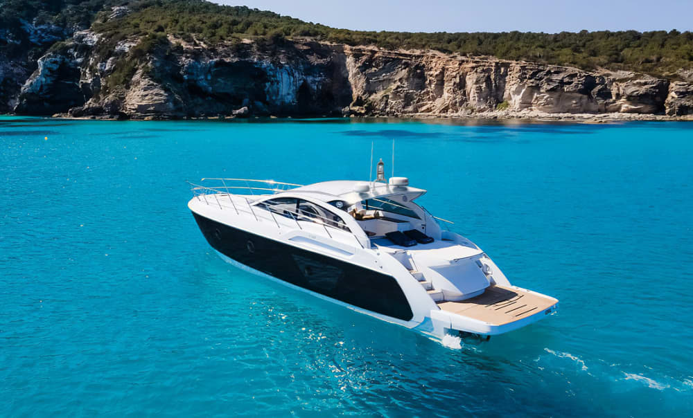 Ein außergewöhnlicher Tagesausflug von Cannes nach Monaco an Bord der Sessa C48