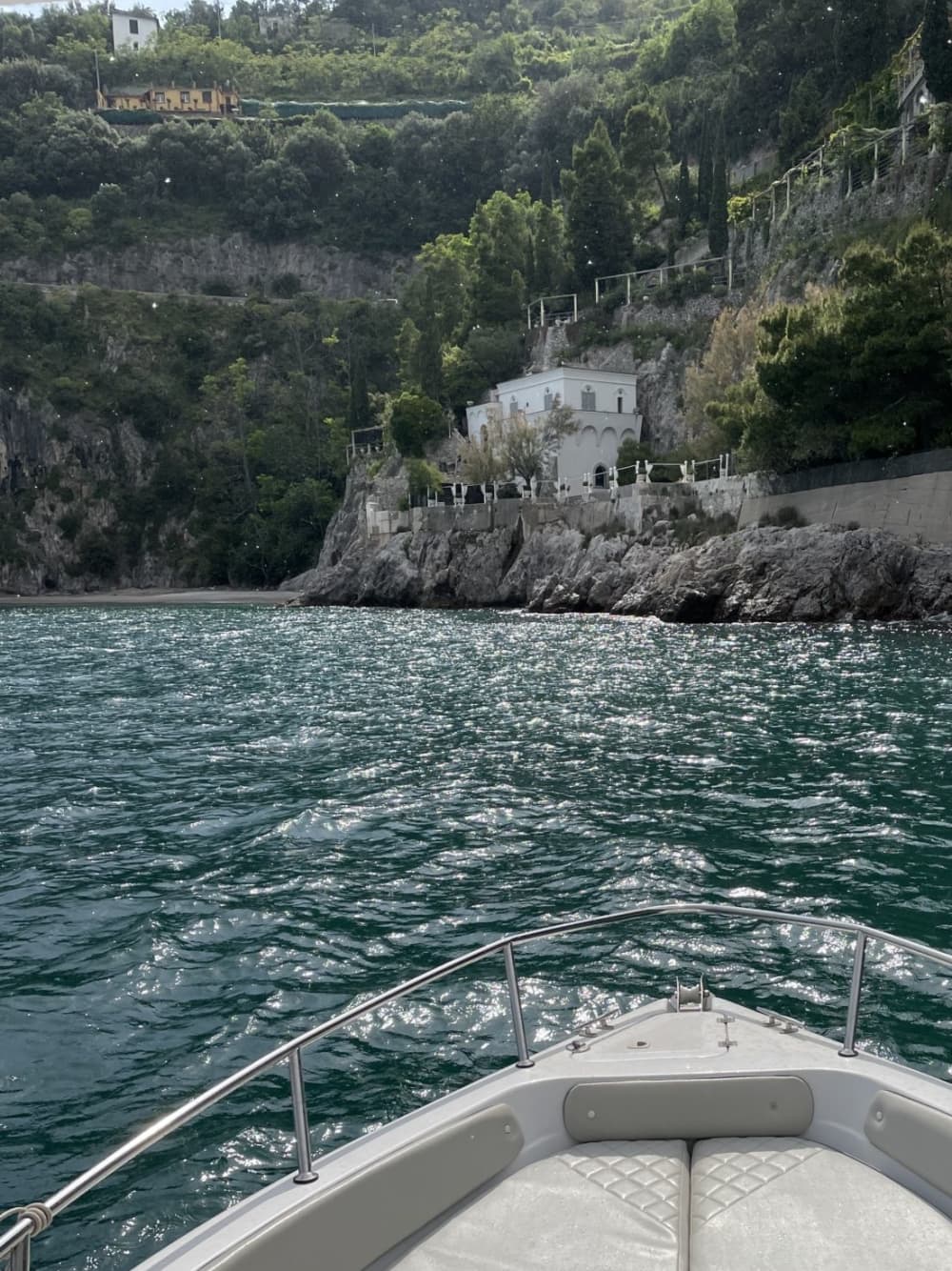 Passeio de barco privado: Descubra Capri e Nerano