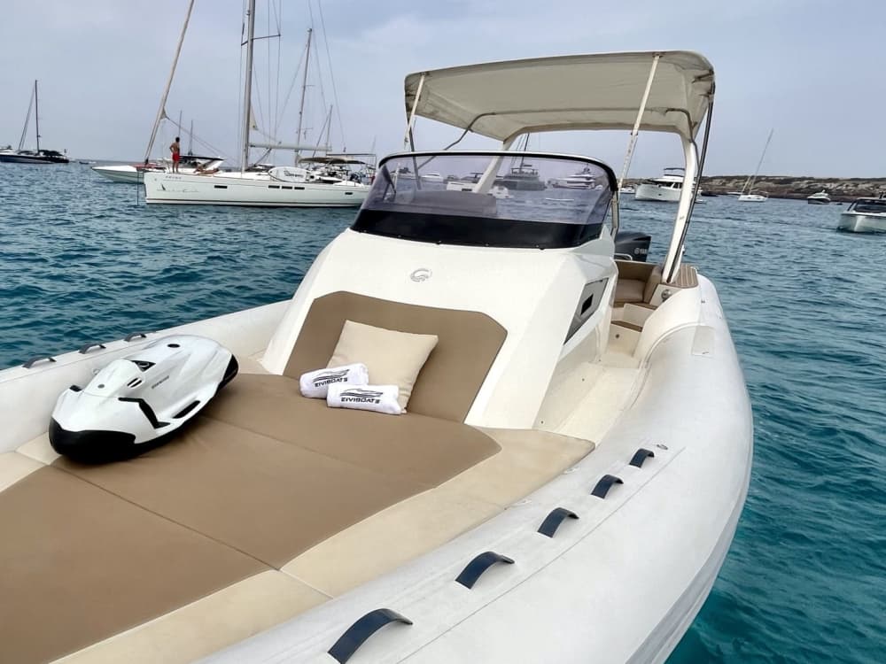 Escapade à Tagomago – Plongée avec tuba, paddle et rêves de dauphins