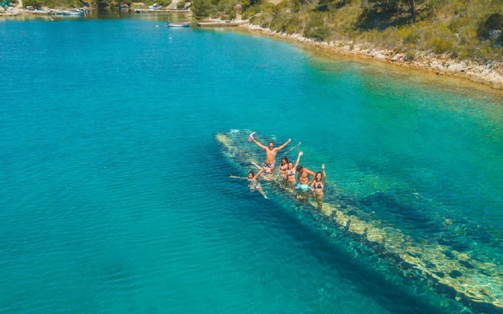 Passeio de um dia para a praia da lagoa azul e ilha Šolta – Águas cristalinas e charme da ilha saindo de Split