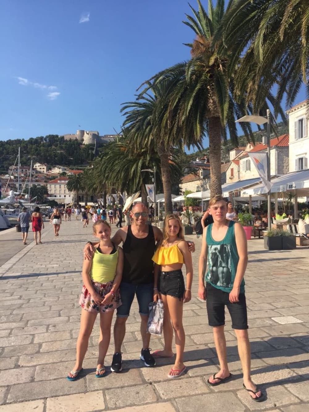 Full-day blue cave and 5 top destinations – The ultimate island adventure from Split