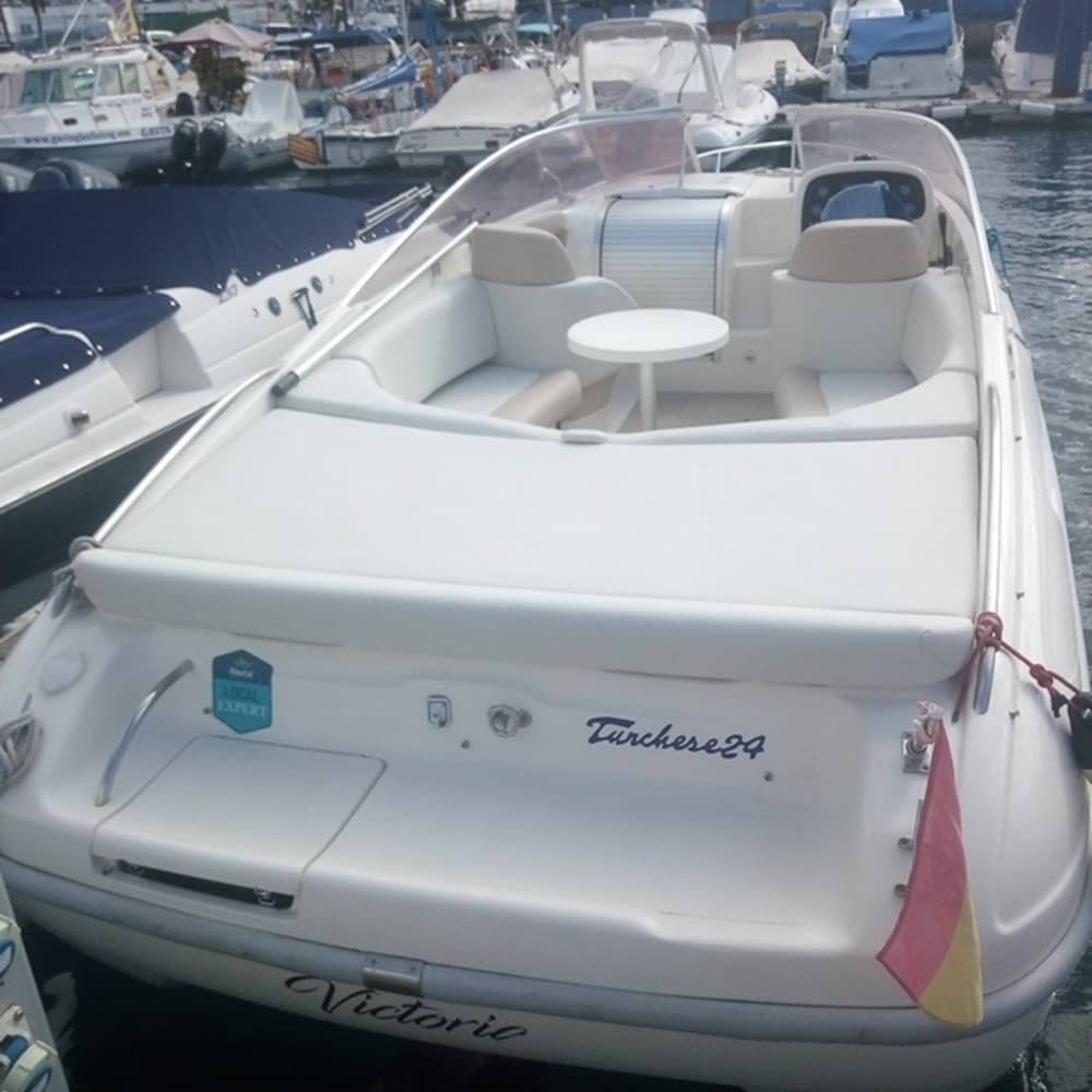Explorez Costa Adeje en bateau : une journée complète sur l'eau à bord d'un bateau à moteur