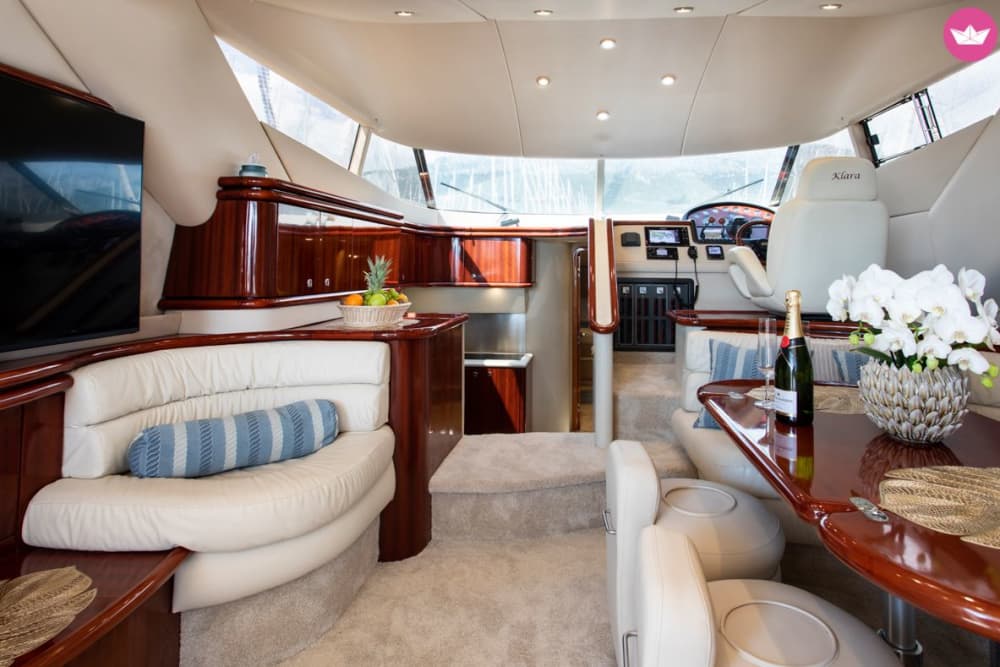 Индивидуальная лодочная экскурсия: путешествие по островам и укромным бухтам Далмации.