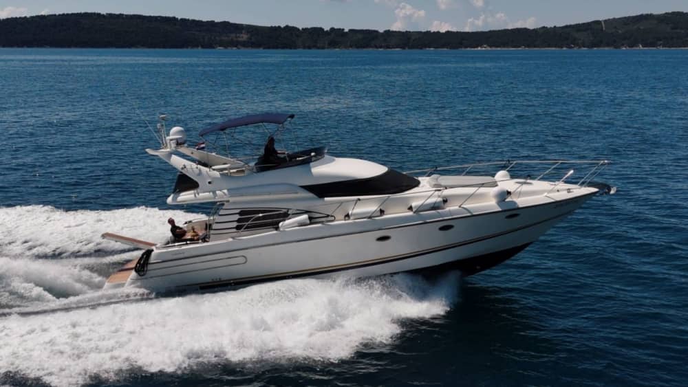 Индивидуальная лодочная экскурсия: путешествие по островам и укромным бухтам Далмации.