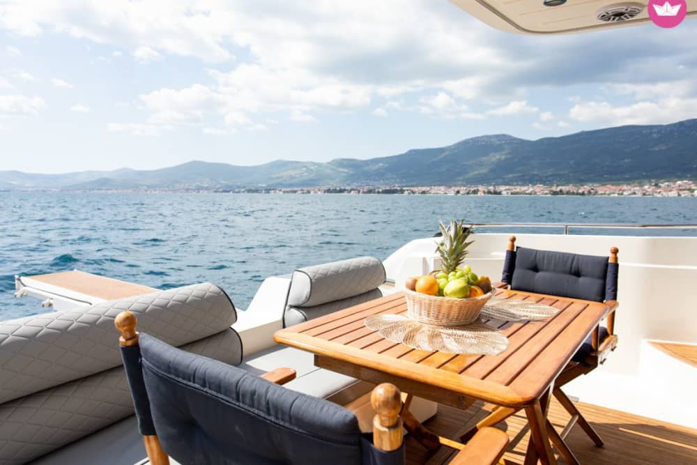 Индивидуальная лодочная экскурсия: путешествие по островам и укромным бухтам Далмации.