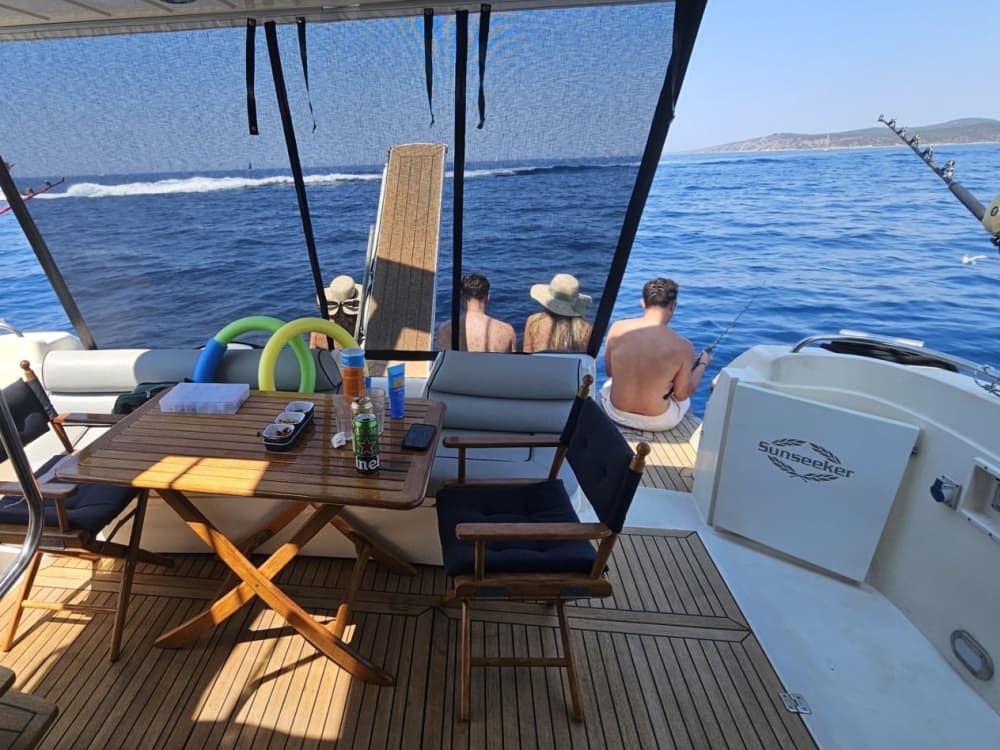 Индивидуальная лодочная экскурсия: путешествие по островам и укромным бухтам Далмации.