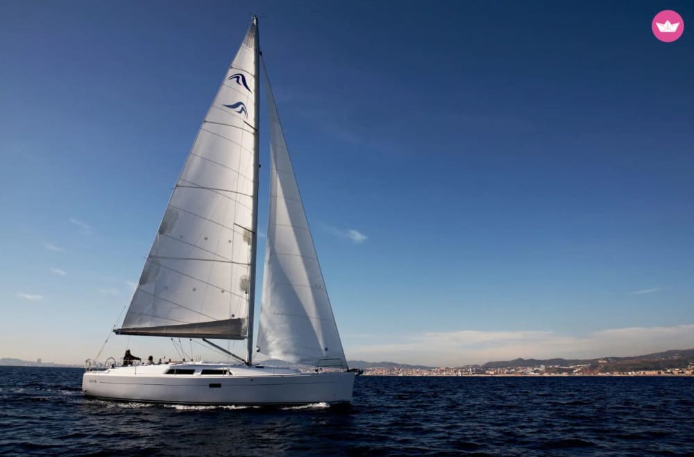 Cefalù auf dem Seeweg: Ganztägige Küstenkreuzfahrt zum Kronjuwel Siziliens