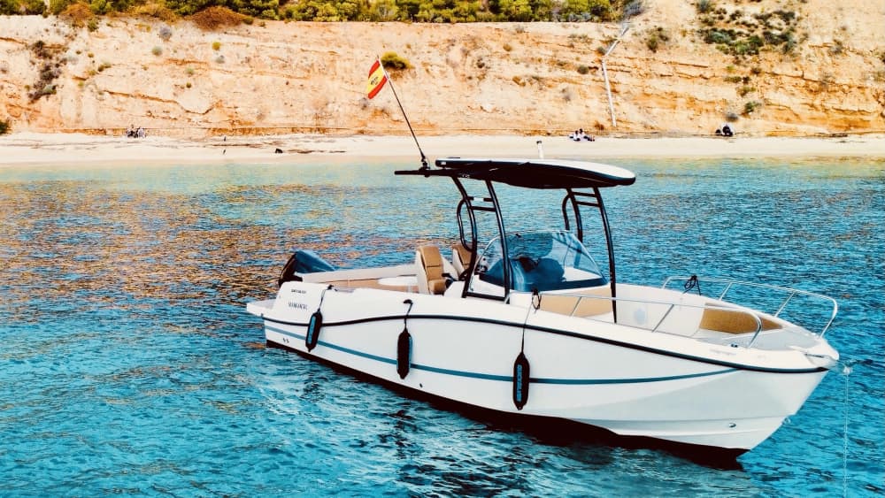 Crociera privata al tramonto nella baia di Palma