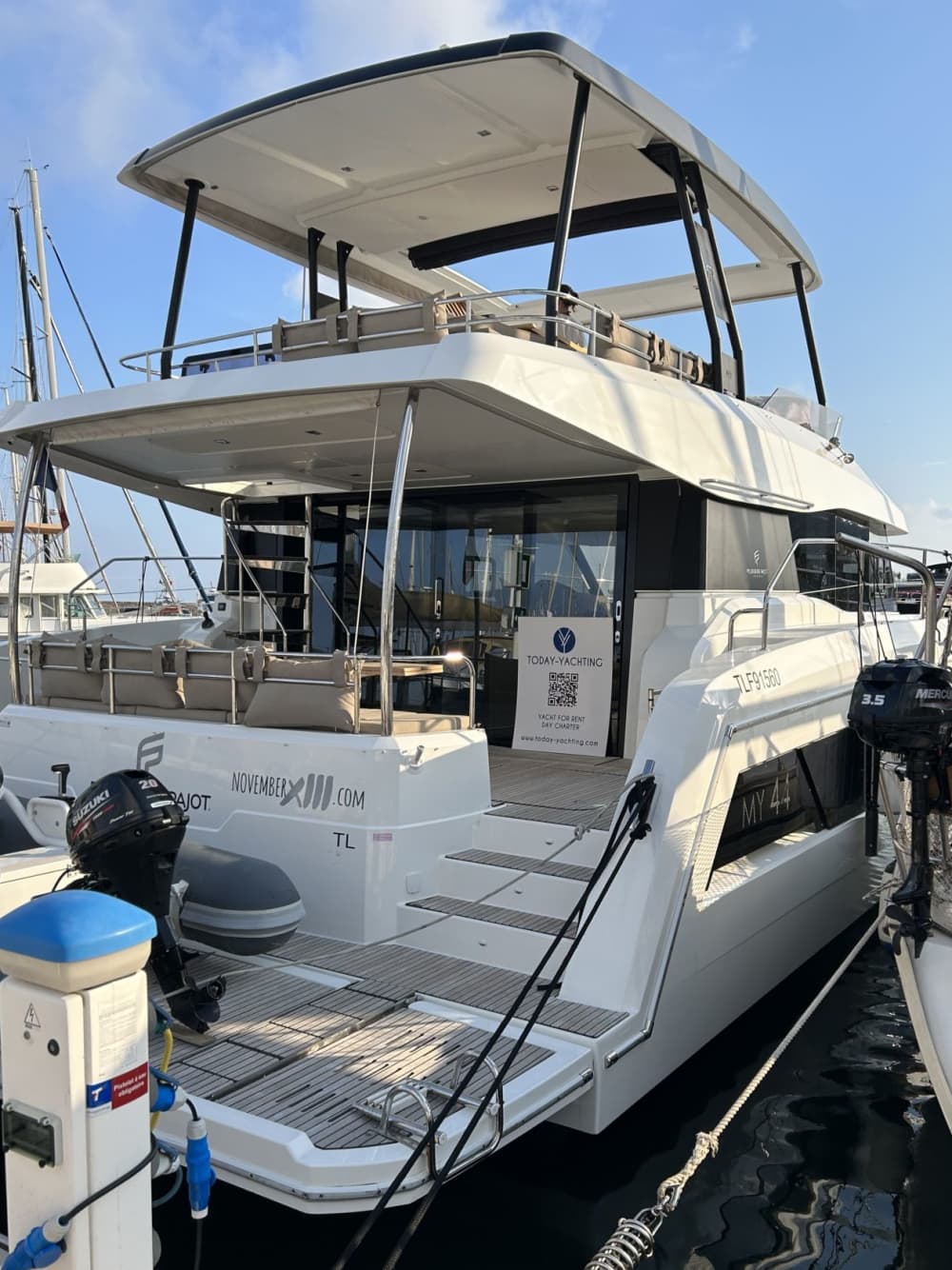Croisière en catamaran le long de la Côte d’Azur