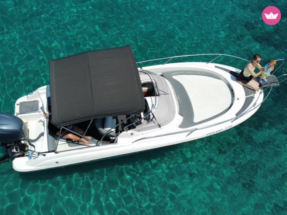 Rejs wzdłuż wybrzeża do Błękitnych Jaskiń i plaży Navagio