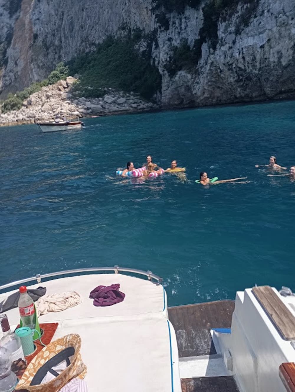 3 horas para descubrir Positano en lancha motora.