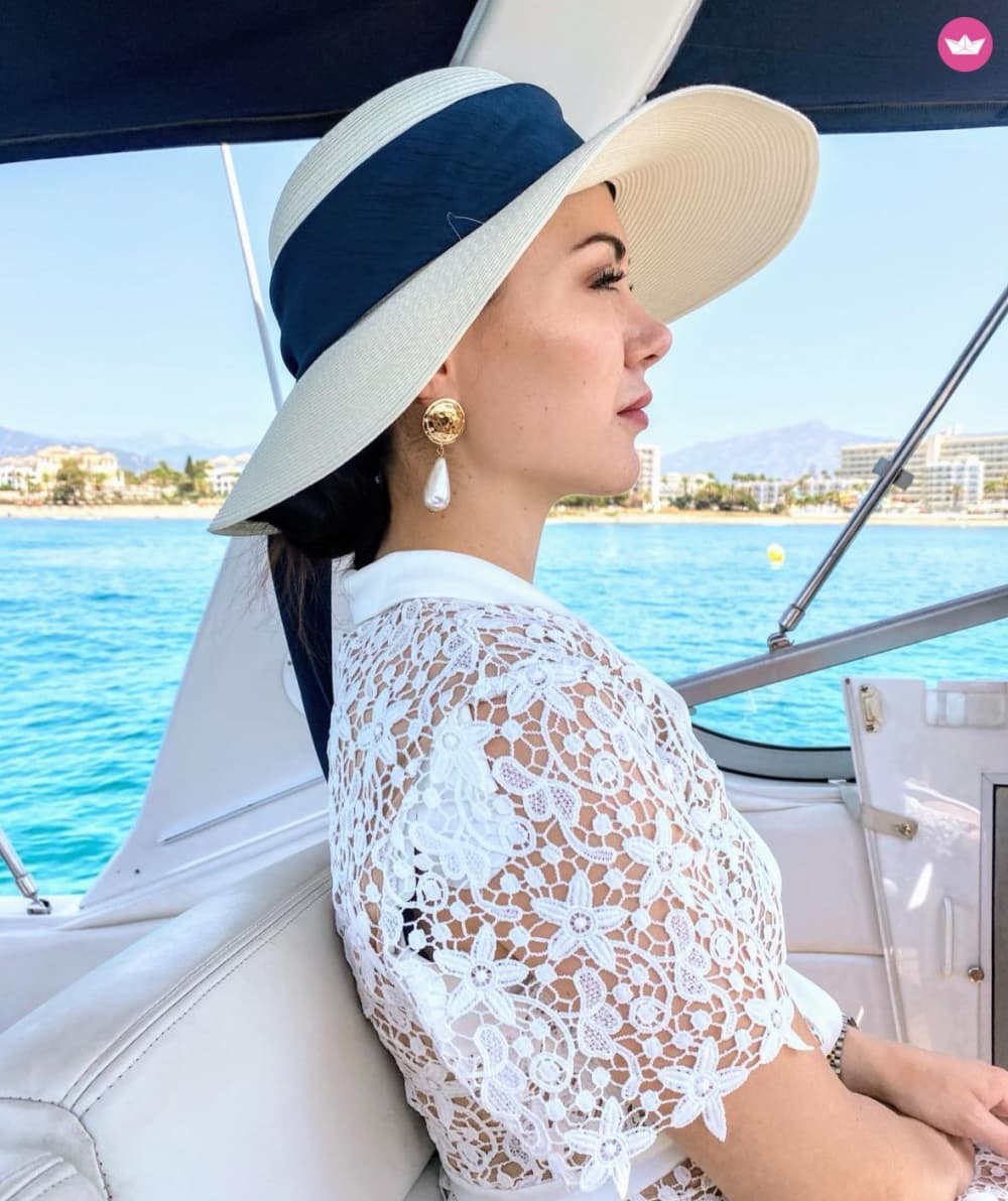 Private Sailing from Puerto Banús: 2 hours of sea, anchorage, and nature