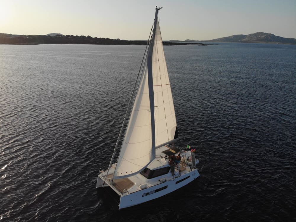 7 ore e 30 di navigazione lungo la costa di Stintino