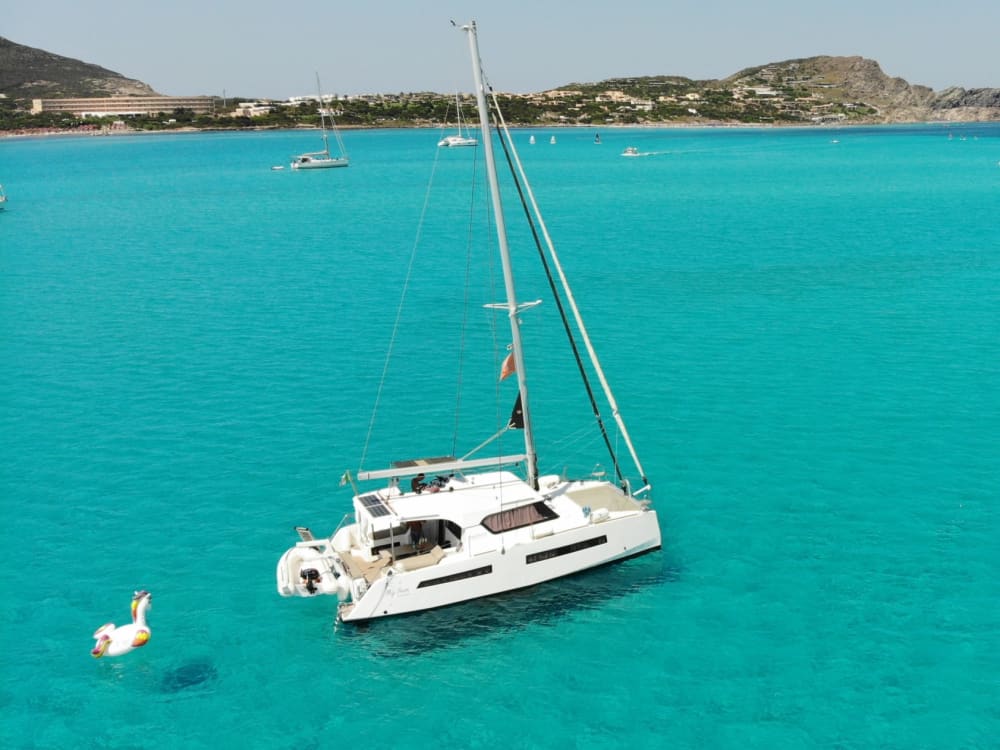 7 ore e 30 di navigazione lungo la costa di Stintino