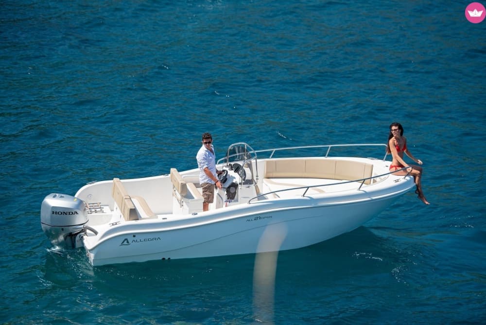 Unforgettable Capri & Nerano Experience by Boat